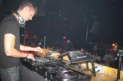 Menno de Jong at Glow