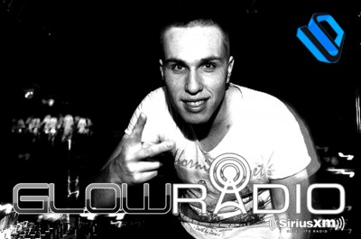 nickyglowradio